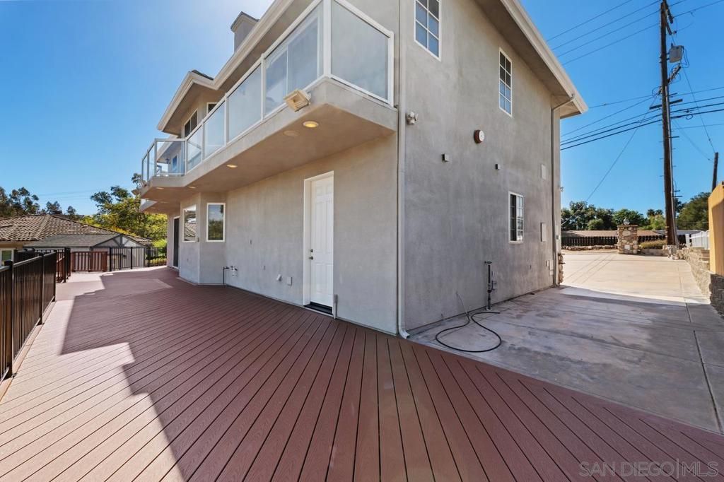 Image 41 of property listing at 1922 SUNCREST BLVD, El Cajon, CA 92021