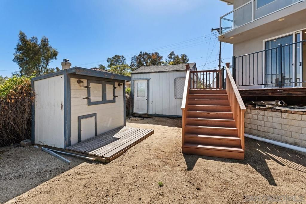 Image 45 of property listing at 1922 SUNCREST BLVD, El Cajon, CA 92021