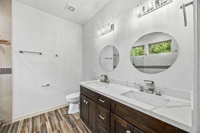 8110 Jeffery Street, Houston, TX 77028