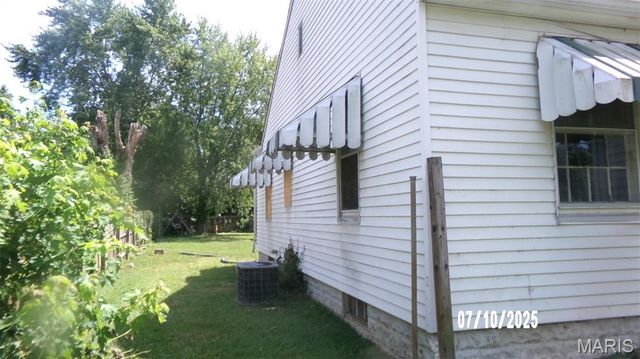 1607 Caseyville Ave., Swansea, IL 62226