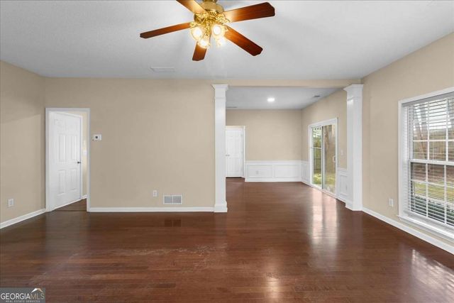 212 Ashland Drive, Woodstock, GA 30189