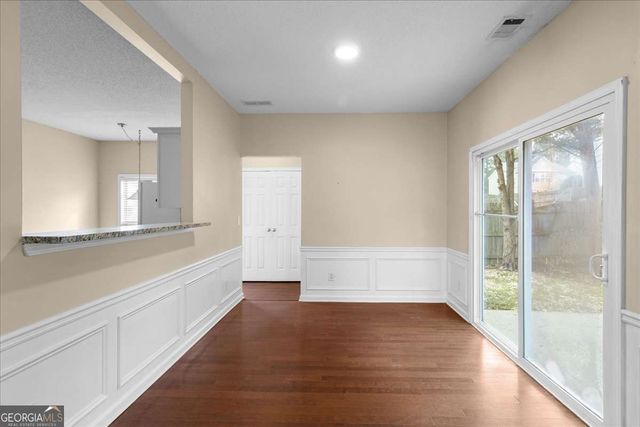 212 Ashland Drive, Woodstock, GA 30189