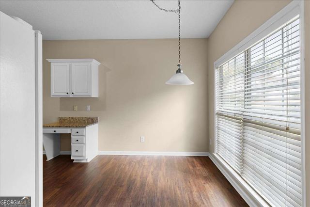 212 Ashland Drive, Woodstock, GA 30189