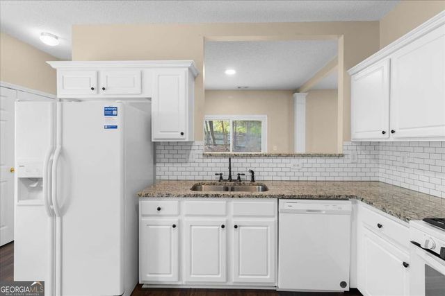 212 Ashland Drive, Woodstock, GA 30189