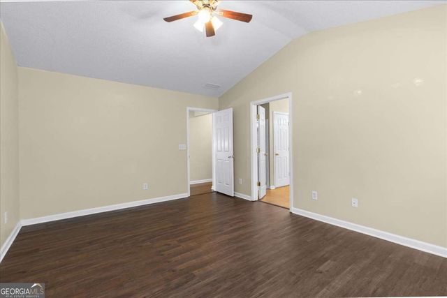 212 Ashland Drive, Woodstock, GA 30189