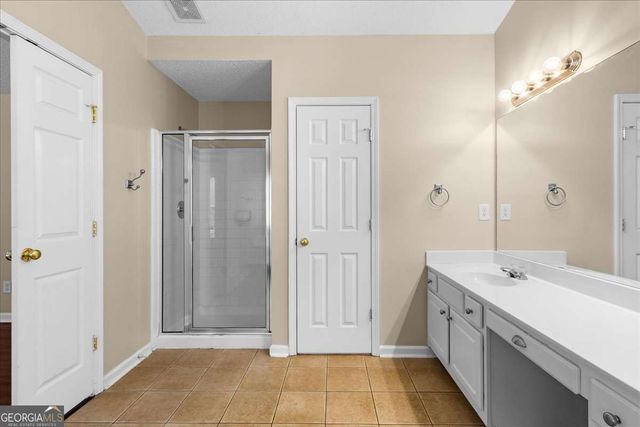 212 Ashland Drive, Woodstock, GA 30189