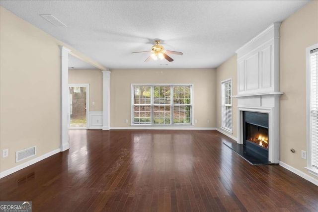 212 Ashland Drive, Woodstock, GA 30189