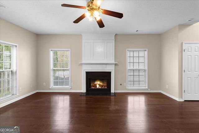 212 Ashland Drive, Woodstock, GA 30189