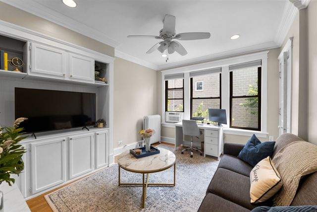 3117 N ORCHARD Street 3E, Chicago, IL 60657