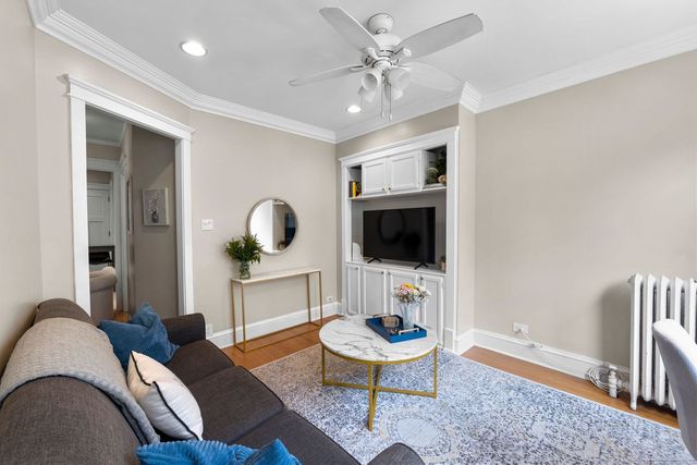 3117 N ORCHARD Street 3E, Chicago, IL 60657
