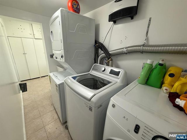 376 Lafayette 3, Cliffside Park, NJ 07010