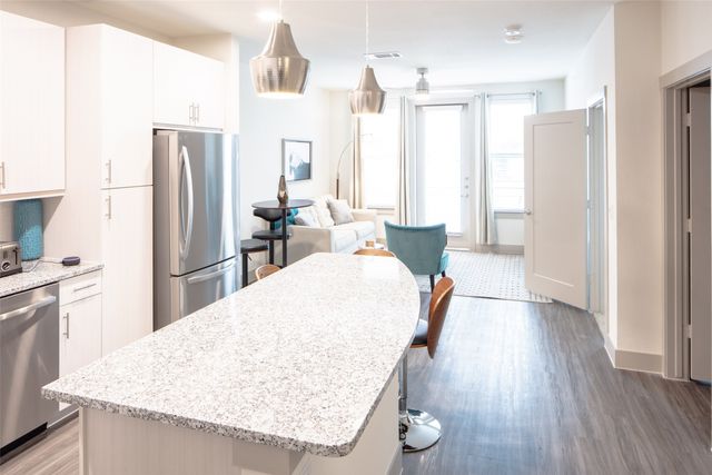 3383 Cedarplaza Lane 2111, Dallas, TX 75235