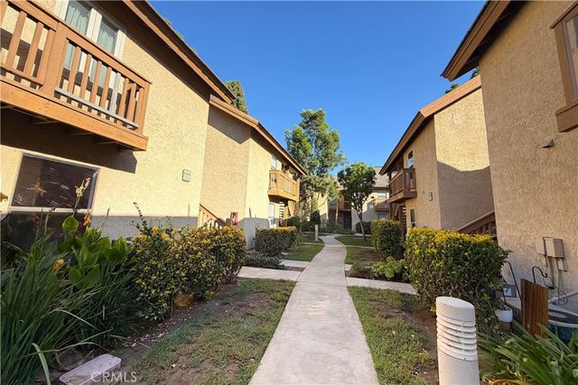 284 Tangelo, Irvine, CA 92618