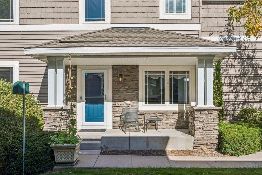 9780 Cupola Lane, Eden Prairie, MN 55347 — photo 2