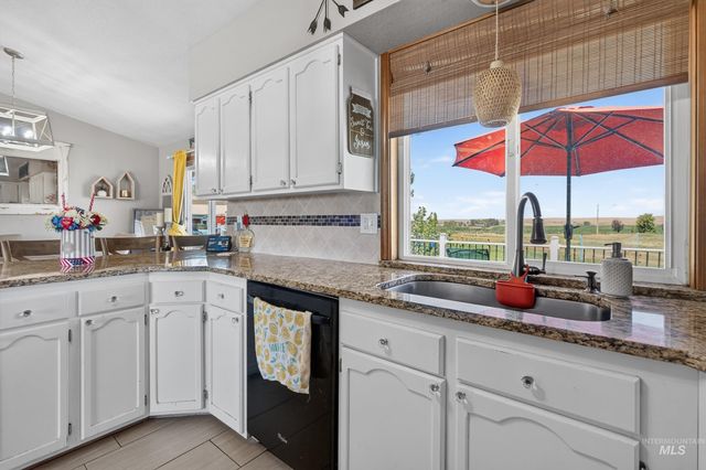 9696 Gloria Rd., Middleton, ID 83644
