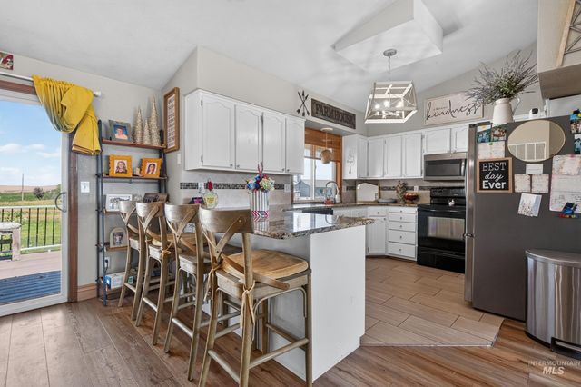 9696 Gloria Rd., Middleton, ID 83644
