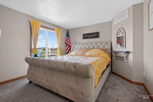 9696 Gloria Rd., Middleton, ID 83644