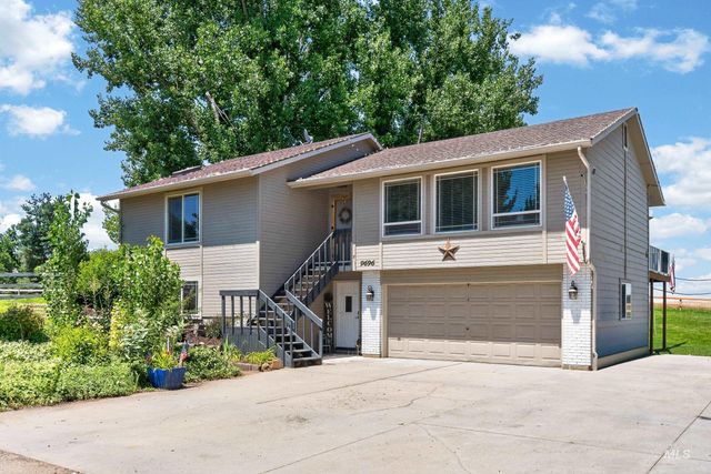 9696 Gloria Rd., Middleton, ID 83644