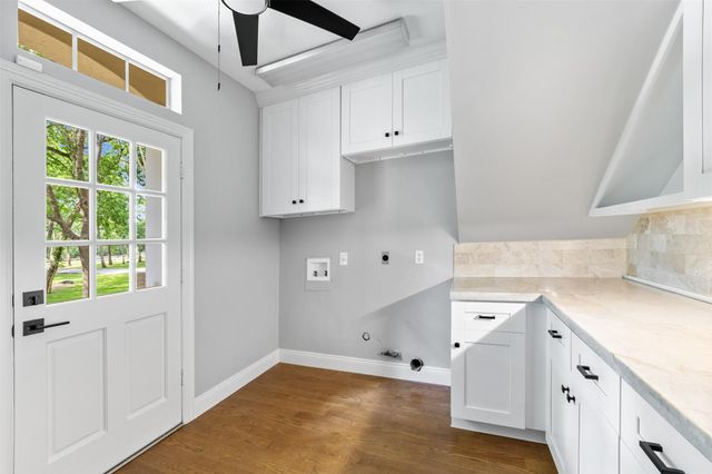 2042 Darby Lane, Fresno, TX 77545