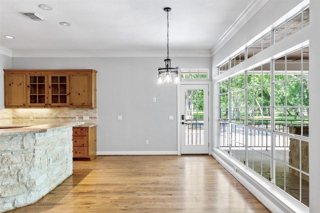 2042 Darby Lane, Fresno, TX 77545