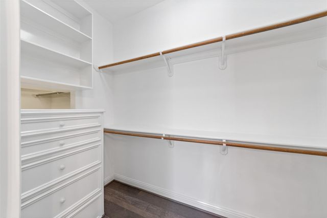 2042 Darby Lane, Fresno, TX 77545