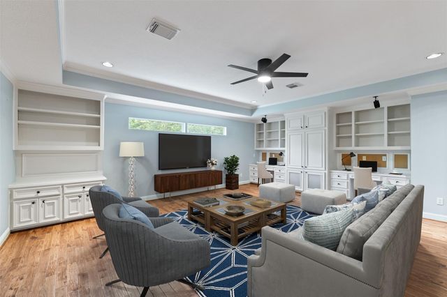 2042 Darby Lane, Fresno, TX 77545