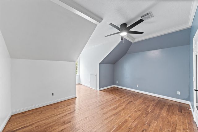 2042 Darby Lane, Fresno, TX 77545