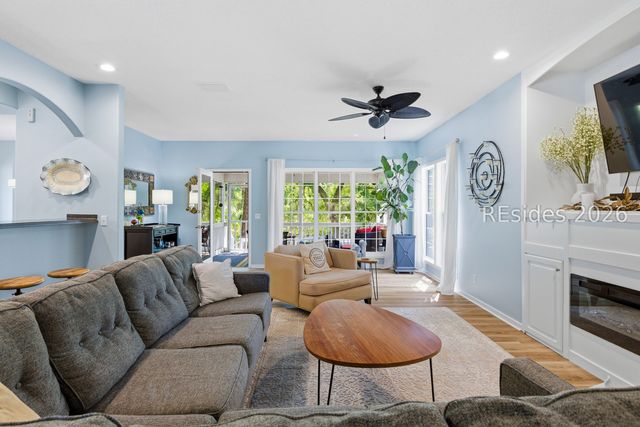 8 Deixler Ln, Hilton Head Island, SC 29928