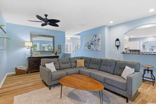 8 Deixler Ln, Hilton Head Island, SC 29928