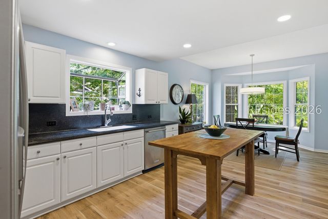 8 Deixler Ln, Hilton Head Island, SC 29928