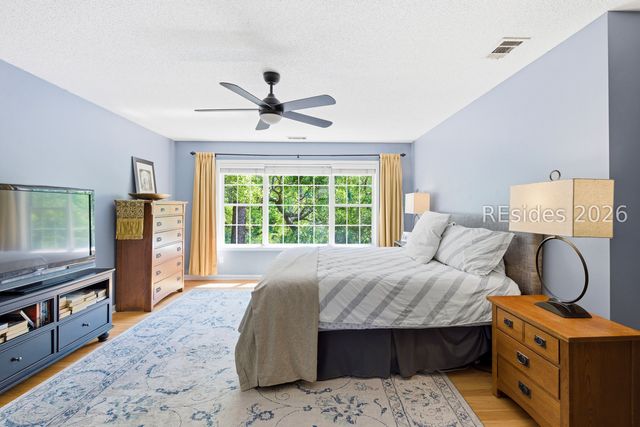 8 Deixler Ln, Hilton Head Island, SC 29928
