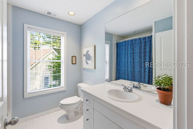 8 Deixler Ln, Hilton Head Island, SC 29928