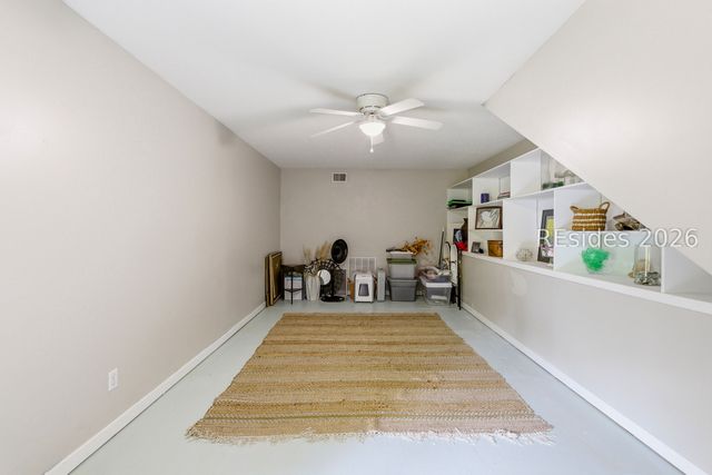 8 Deixler Ln, Hilton Head Island, SC 29928