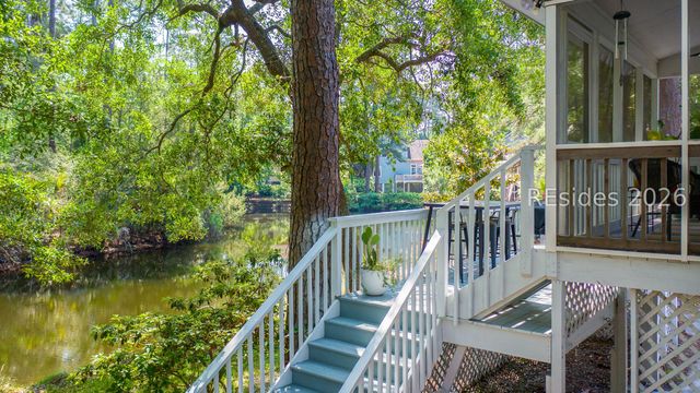 8 Deixler Ln, Hilton Head Island, SC 29928
