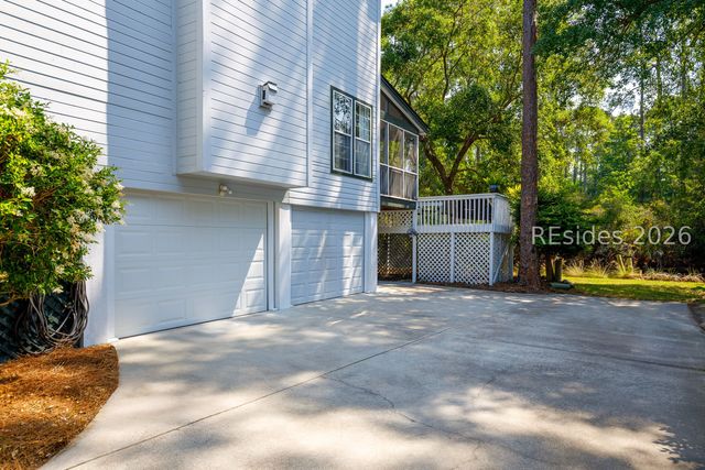 8 Deixler Ln, Hilton Head Island, SC 29928