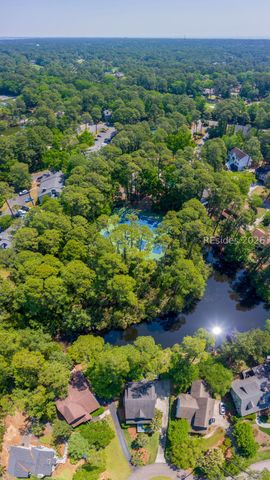 8 Deixler Ln, Hilton Head Island, SC 29928