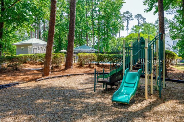 8 Deixler Ln, Hilton Head Island, SC 29928