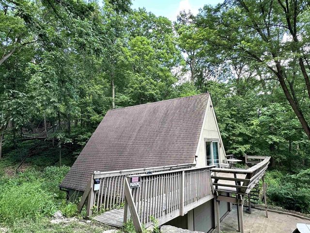 1002 Tangelwood Drive, Mcgregor, IA 52157