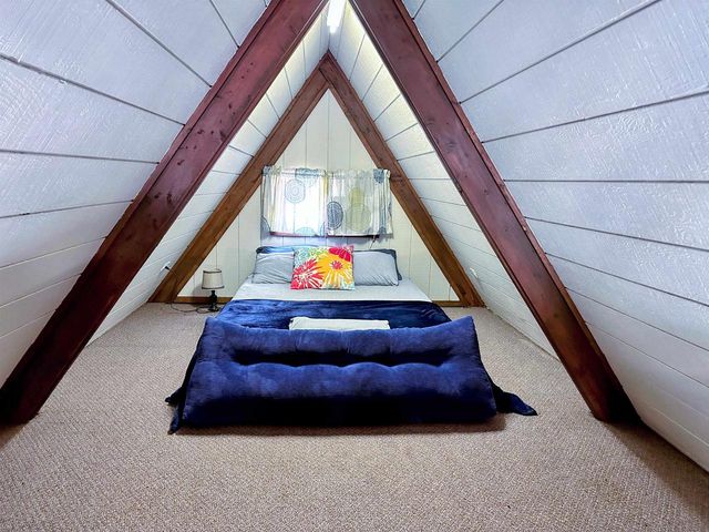 1002 Tangelwood Drive, Mcgregor, IA 52157