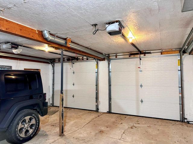 1002 Tangelwood Drive, Mcgregor, IA 52157