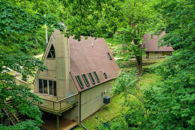 1002 Tangelwood Drive, Mcgregor, IA 52157