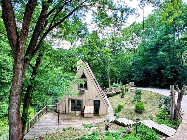 1002 Tangelwood Drive, Mcgregor, IA 52157