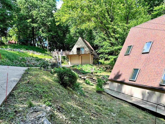 1002 Tangelwood Drive, Mcgregor, IA 52157