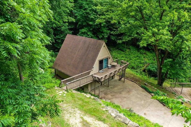 1002 Tangelwood Drive, Mcgregor, IA 52157