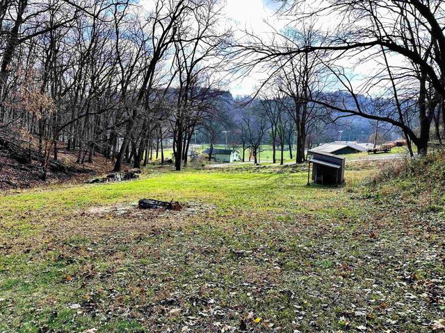 1002 Tangelwood Drive, Mcgregor, IA 52157