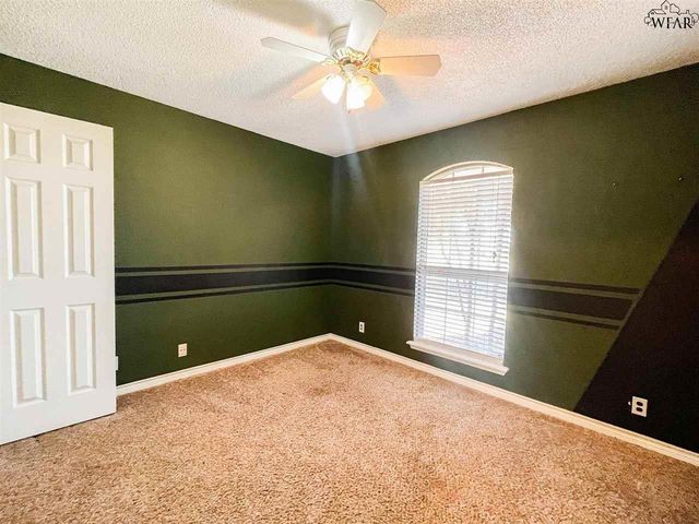 2324 HUNTERS GLEN, Wichita Falls, TX 76306