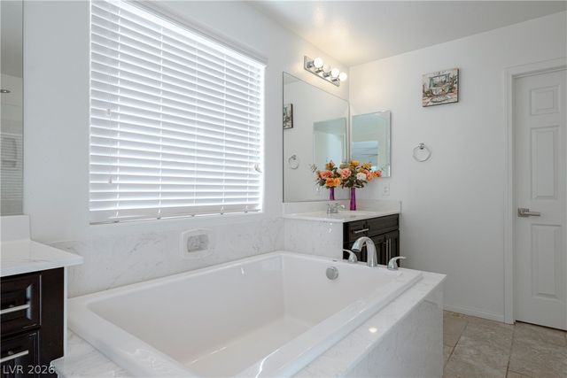 4017 Celebration Cove Street, North Las Vegas, NV 89032