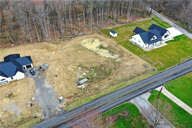 King Graves Road NE, Warren, OH 44484