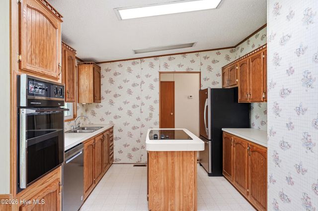 136 Champion Drive, Hampstead, NC 28443