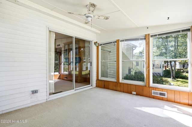 136 Champion Drive, Hampstead, NC 28443
